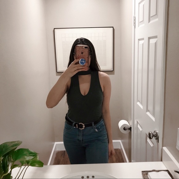 Dark Gray Ribbed Keyhole Top - Picture 4 of 4